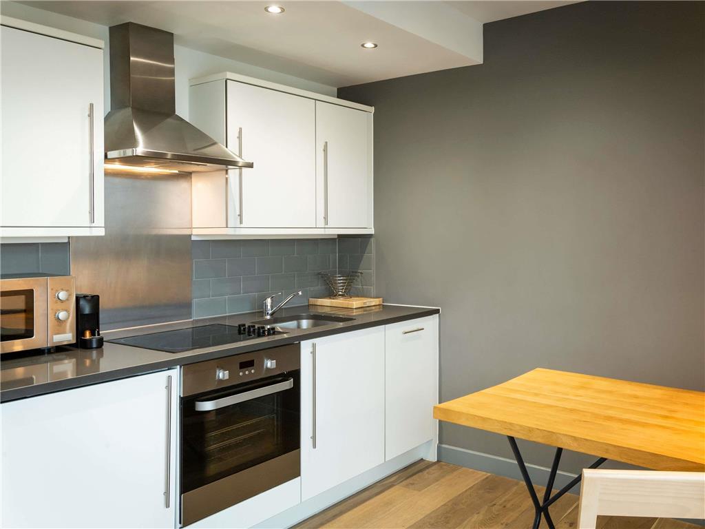 Aparthotel Adagio London Brentford Rum bild
